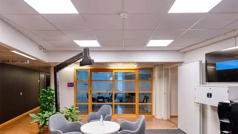 Ledge® Recessed Opal